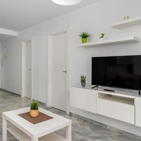 Downtown Cozy In Boliches By Costarentals - Ref 180